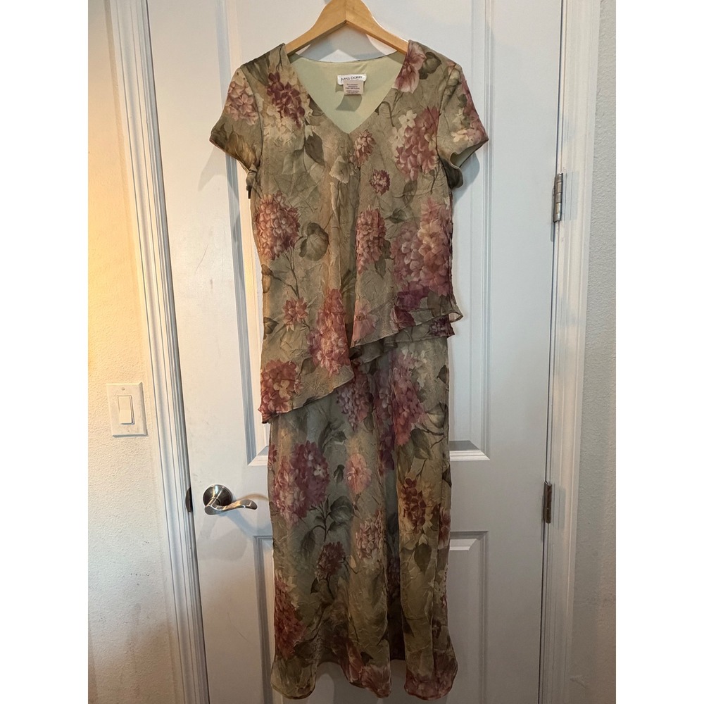 Miss Dorby Vintage Floral Maxi Dress Size 12 Green Mauve Tiered V-Neck 2162103
